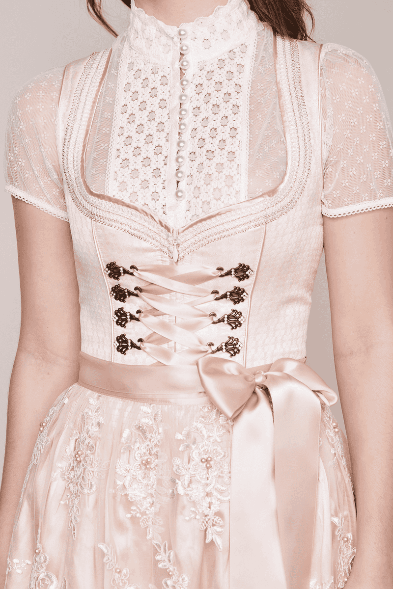 Krüger Madl Dirndl Junia (50cm) Begrenzt auf 3 Tage