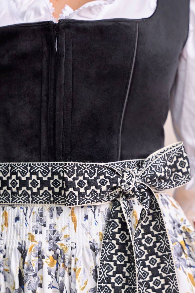 Krüger Madl Dirndl Lona (70cm) Fabrikladen