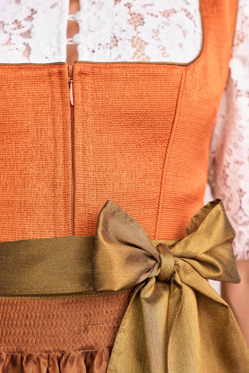 Krüger Madl Dirndl Isa (60cm) Kostenloser Versand international