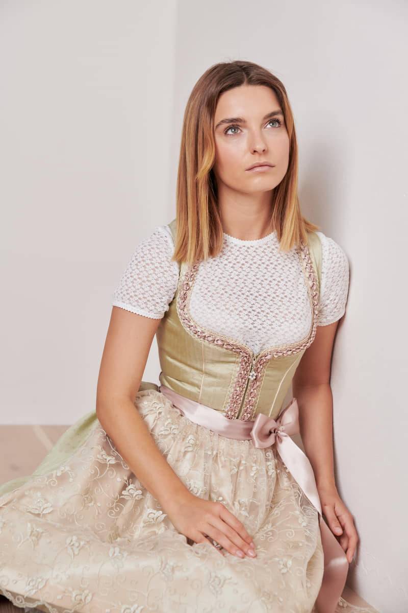Krüger Madl Dirndl Shelby (50cm) Blitzangebot