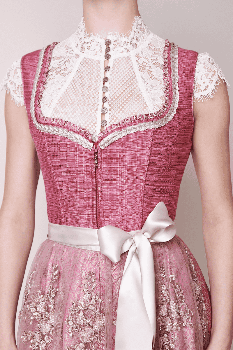 Krüger Madl Dirndl Pati (70cm) 2025