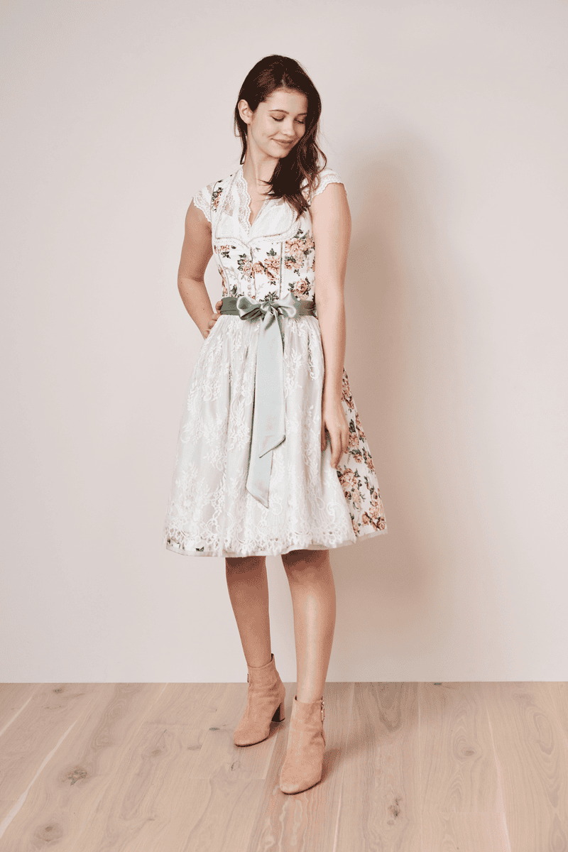 Krüger Madl Dirndl Julea (60cm) Letzter Tag