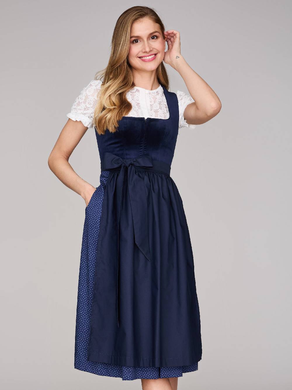 Limberry Dunkelblaues Dirndl mit Samt-Mieder - CLARISSA PAGEANT BLUE Riesige Rabatte