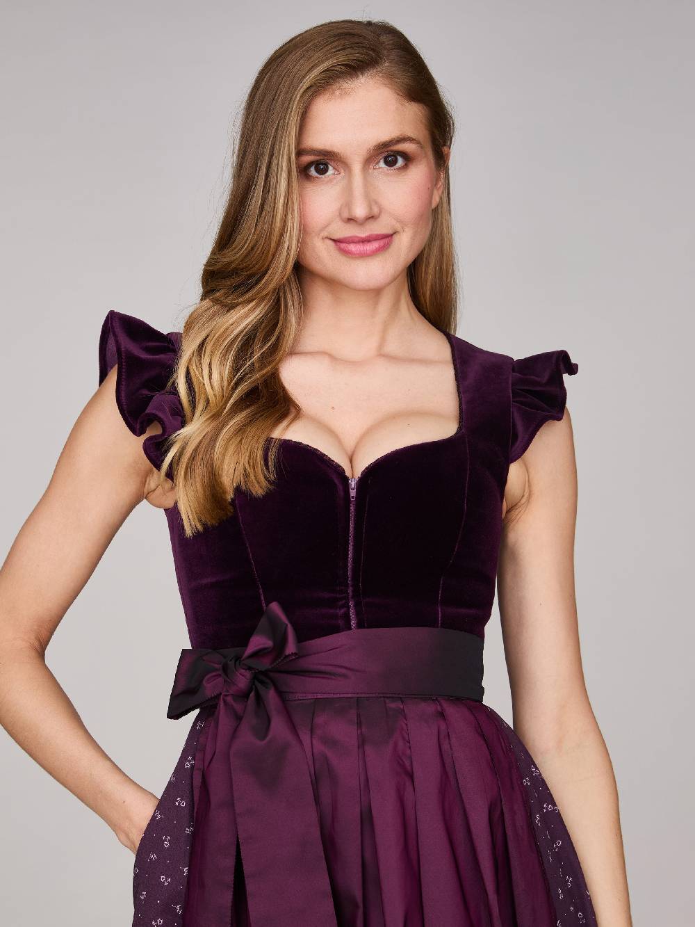 Limberry Samtdirndl in Aubergine mit abknöpfbarem Arm - MELISSA AUBERGINE 50% Rabatt für begrenzte Zeit