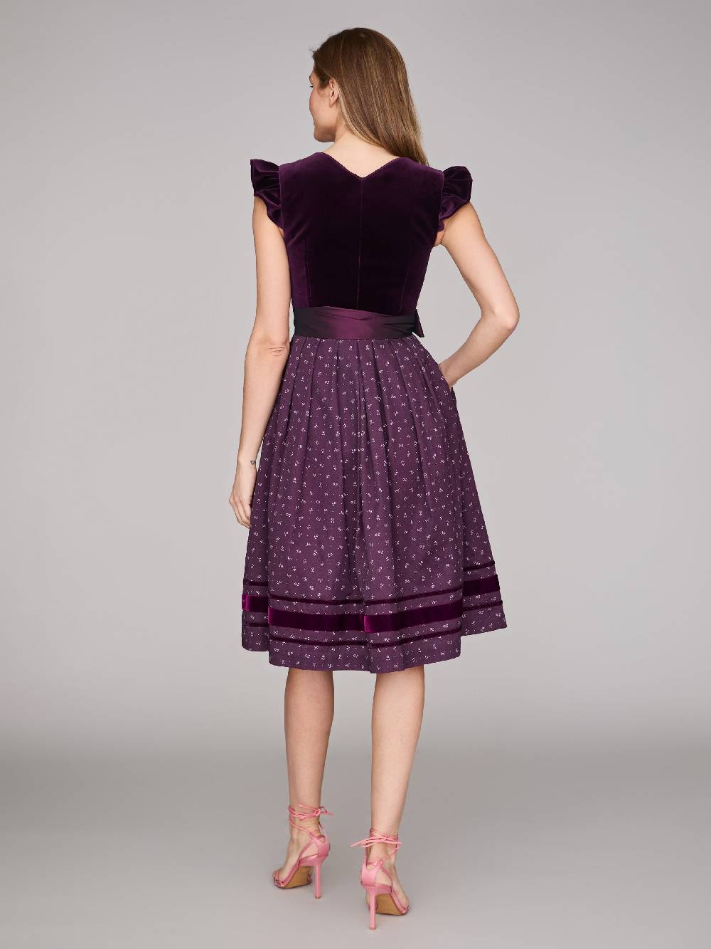 Limberry Samtdirndl in Aubergine mit abknöpfbarem Arm - MELISSA AUBERGINE 50% Rabatt für begrenzte Zeit