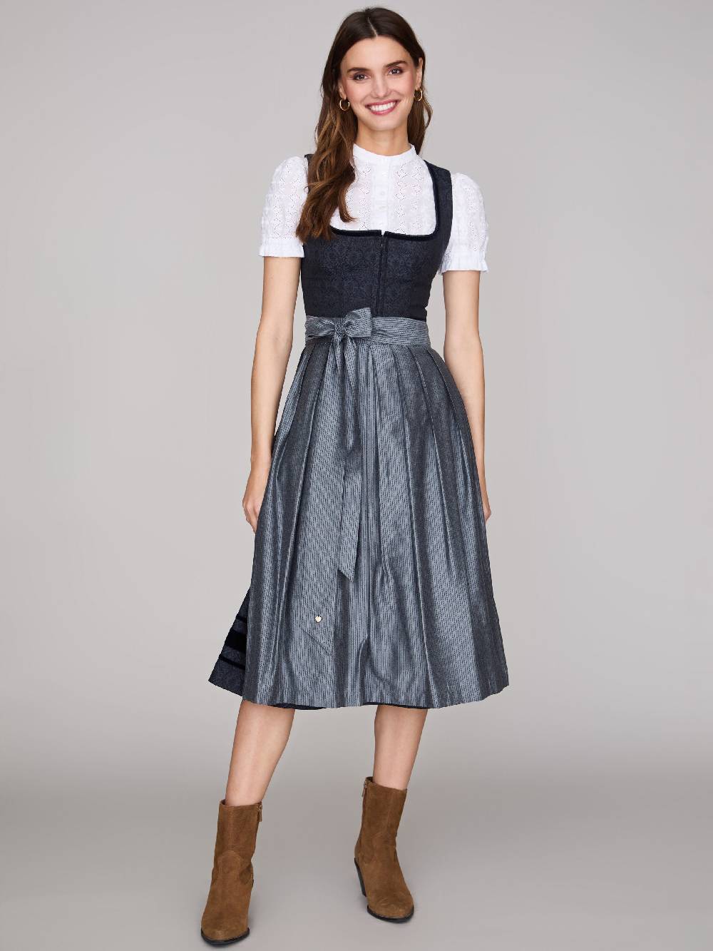 Limberry Dunkelblaues Dirndl mit Ornament-Muster - FRANZI Hotsell
