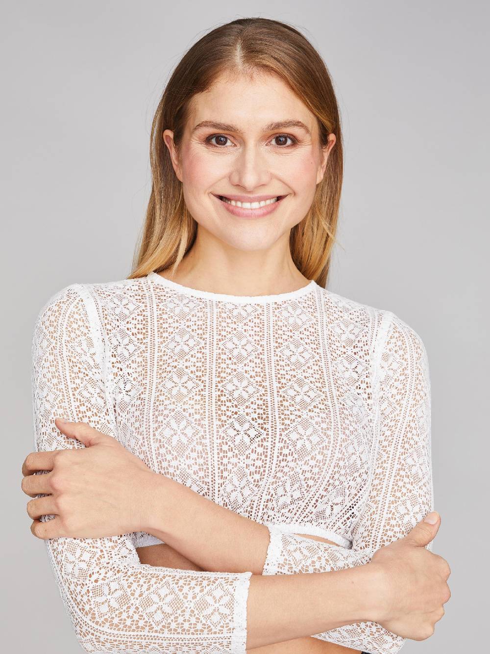 Limberry Weiße Dirndlbluse mit trachtigem Muster - VALENTINA Große Rabatte