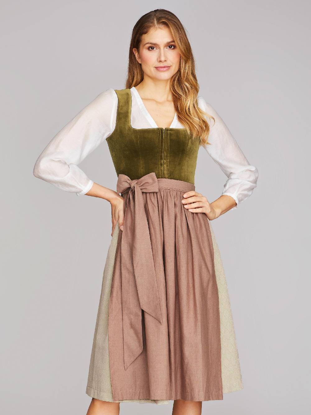 Limberry Olivgrünes Dirndl mit Samt-Mieder - DELILAH OLIVE Speichern exportieren