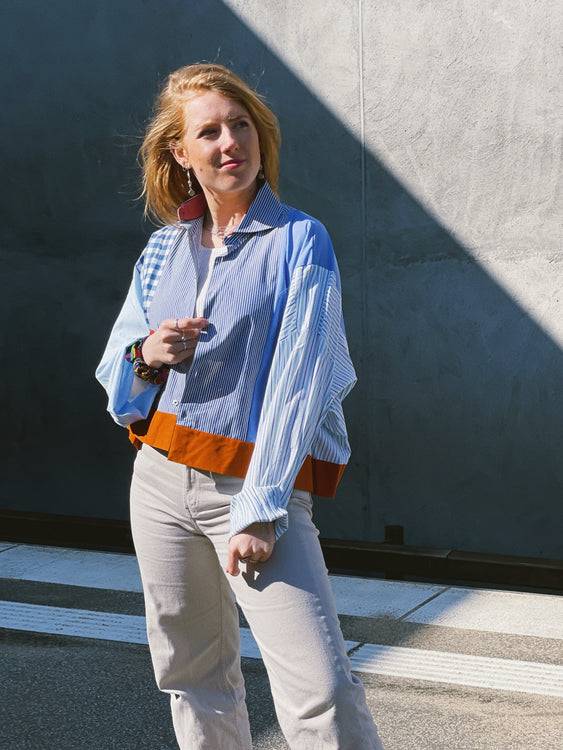 Nonoi Studio Blouson // Blau + Orange // Onesize Preisnachlass