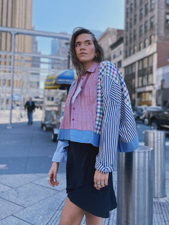 Nonoi Studio Blouson // Blau + Rot // Onesize Osterangebot