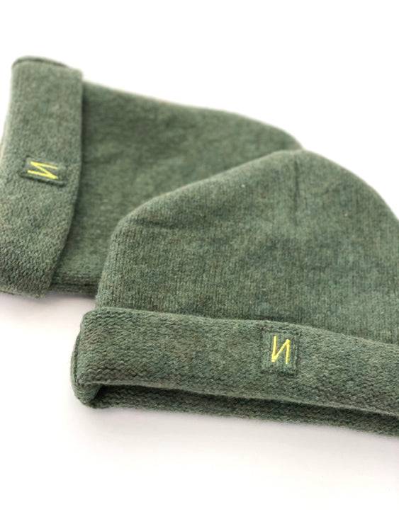 Nonoi Studio KINDERMÜTZE GRÜN "LITTLE GOODWOOD" AUS KASCHMIR & WOLLE Online Outlet