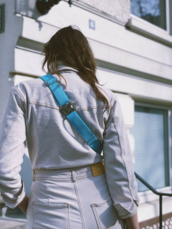 Nonoi Studio Bauchtasche BENT // Creme + Blau VIP-Rabatte