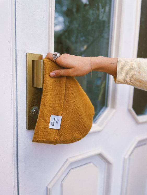 Nonoi Studio SENFGELBE MÜTZE "CILLO" AUS KASCHMIR // UNISEX Kostenlose Rückgabe