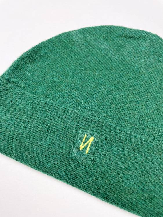 Nonoi Studio BLATTGRÜNE MÜTZE "DEHLI" AUS WOLLE // UNISEX Verkauf