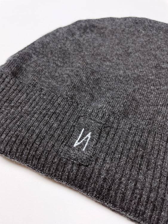 Nonoi Studio MÜTZE GRAU "TOKYO" AUS KASCHMIR // UNISEX Schlussverkauf