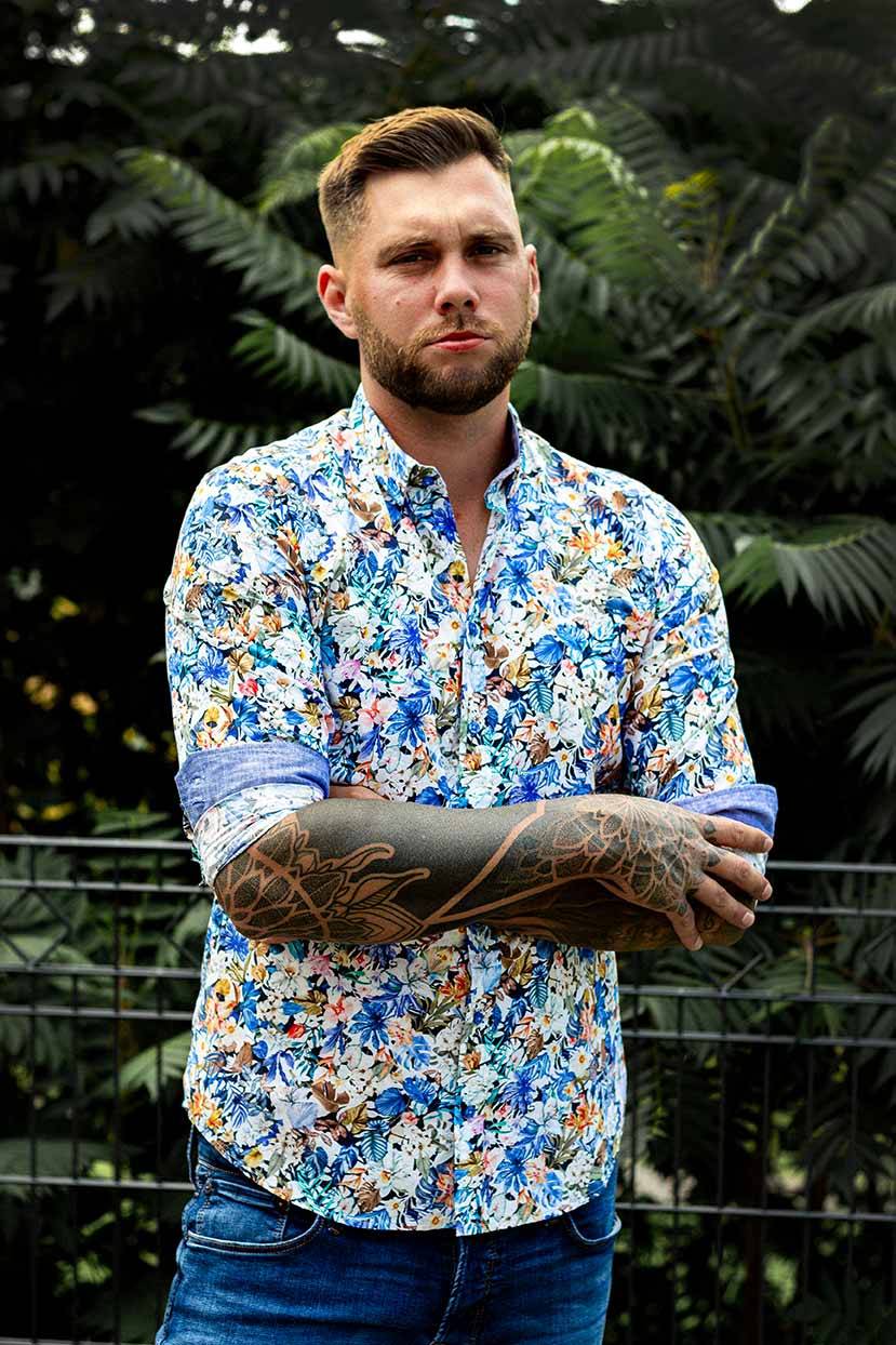 Q1 Manufaktur SANDRO verkürzte Hemdlänge Fabrik Onlineshop