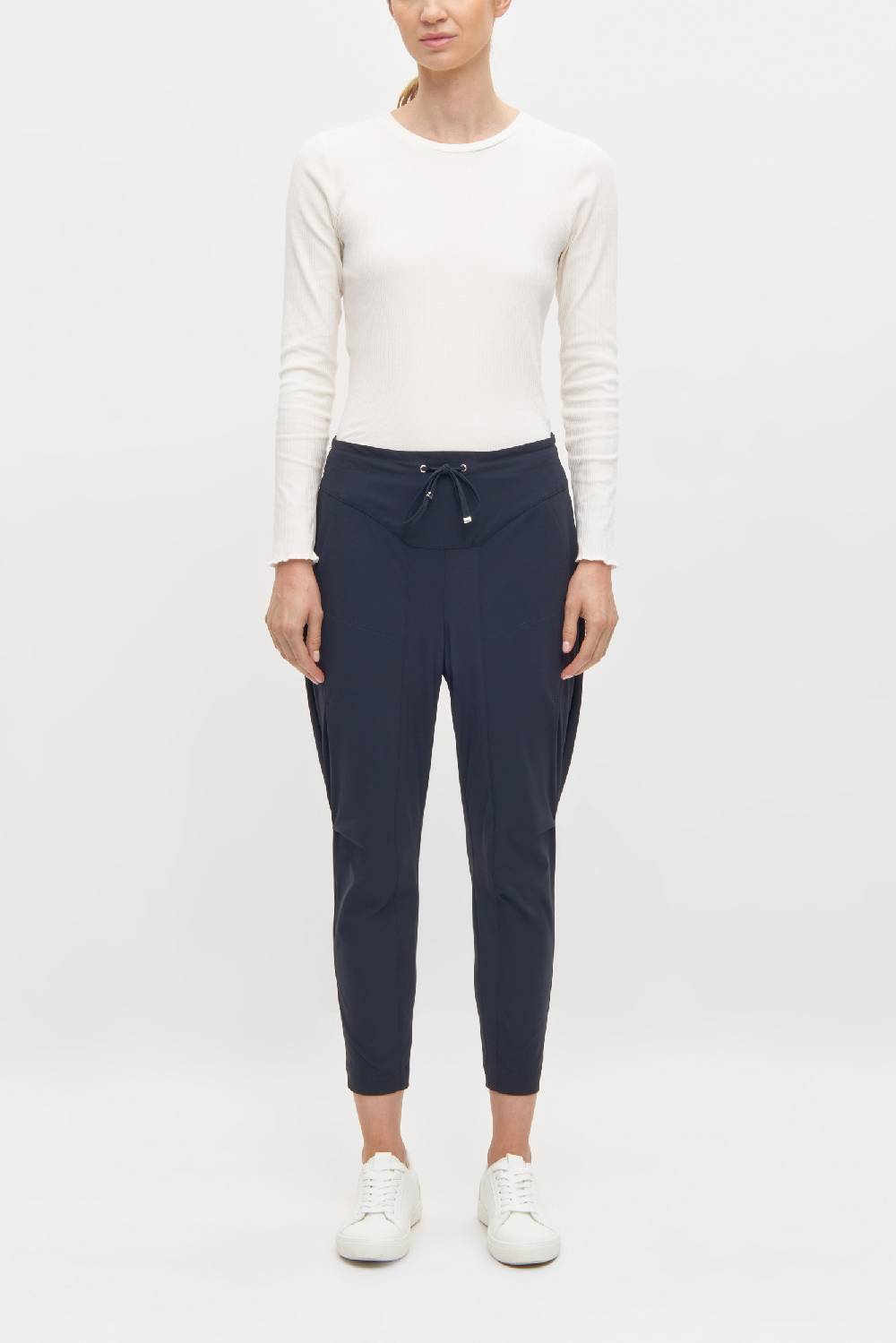Raffaello Rossi Joggpant Relaxed verkürzt -6/8 High Waist schwarz: GIRA 6/8 JETZT KAUFEN