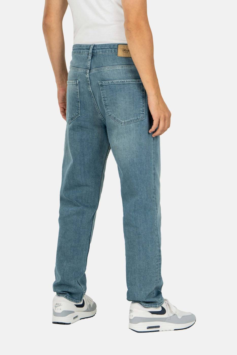 Reell Rave Discount Store für neue Produkte