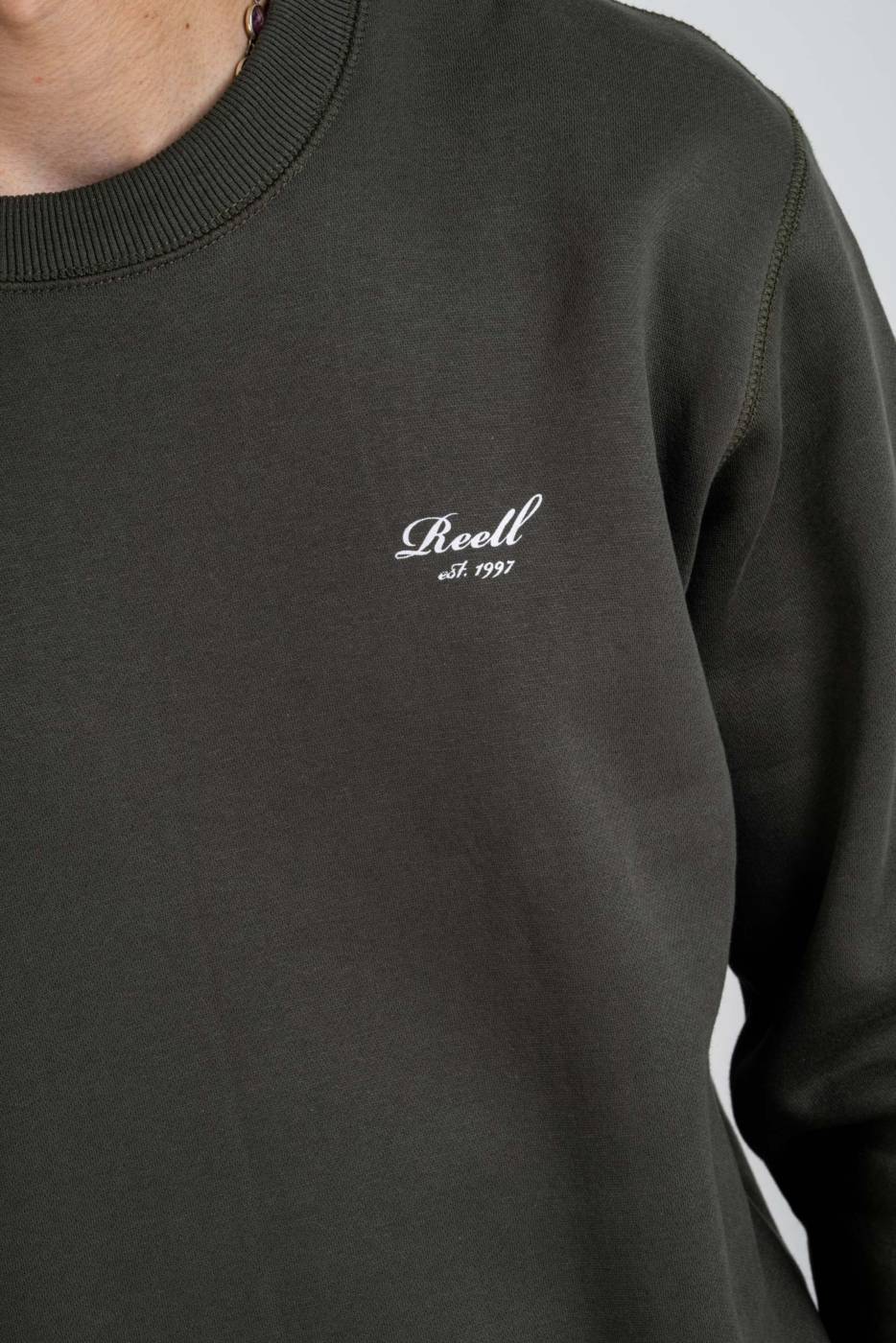 Reell Staple Logo Crewneck Speichern exportieren