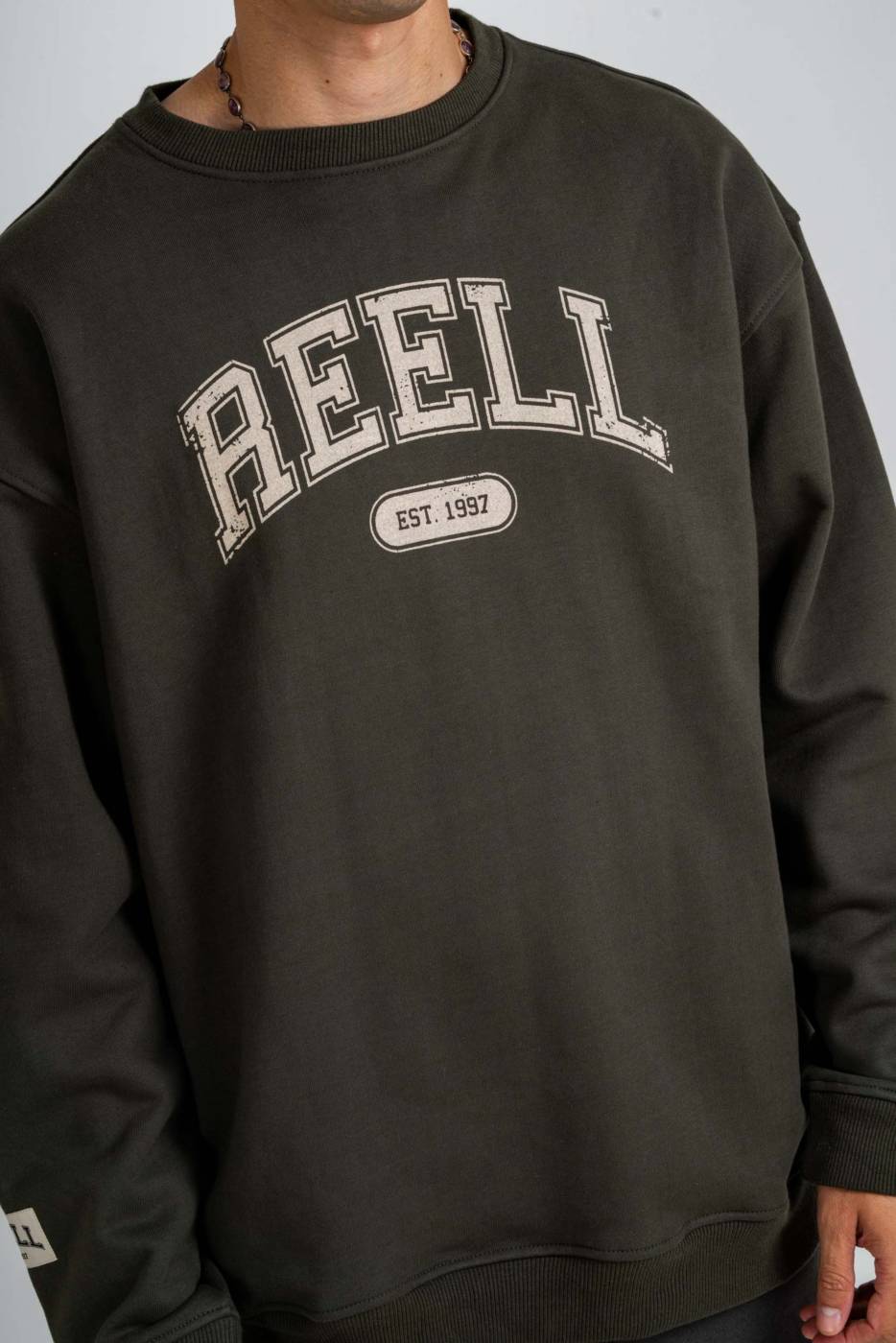 Reell Team Crewneck Kauf eins, bekomm eins gratis