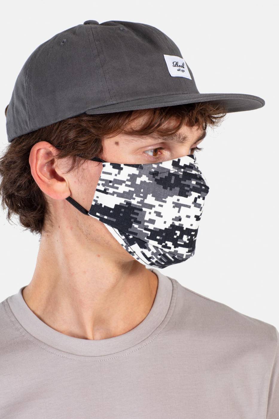 Reell Facemask Günstiger Verkauf