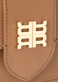 Riani GLATTLEDERTASCHE MIT RIANI LOGO Begrenzte Freigabe
