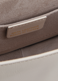 Riani SADDLE BAG AUS LEDER Im Verkauf