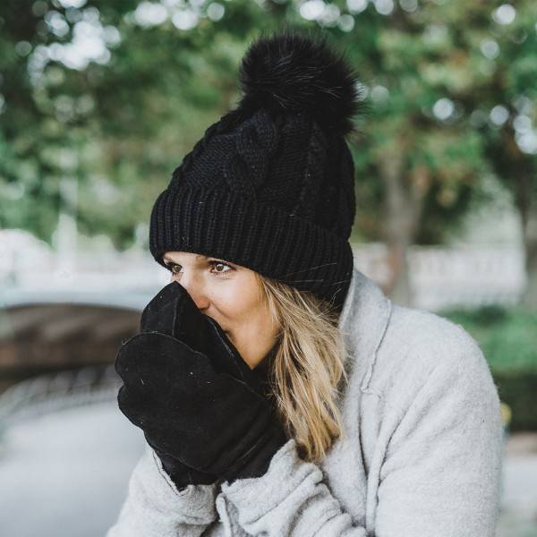 Sonia Originelli Winter Beanie Mütze Zopfmuster XL Bommel Teddyfell Tiefpreis