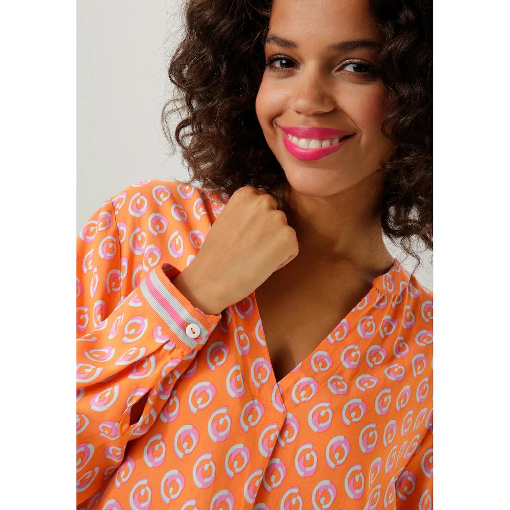 Aniston CASUAL Schlupfbluse mit extravagantem graphischem Druck Bis zu 60% Rabatt