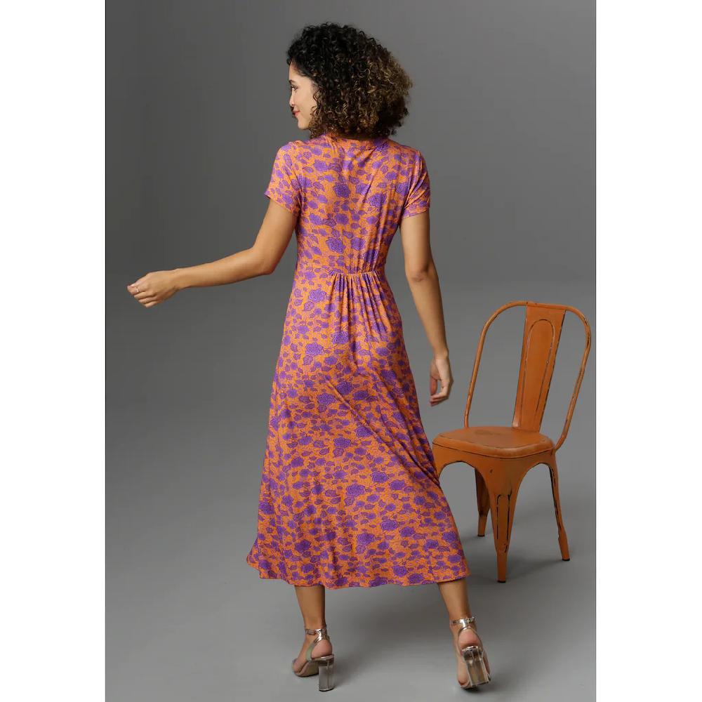 Aniston CASUAL Sommerkleid mit topmodischem Blumendruck Online Outlet