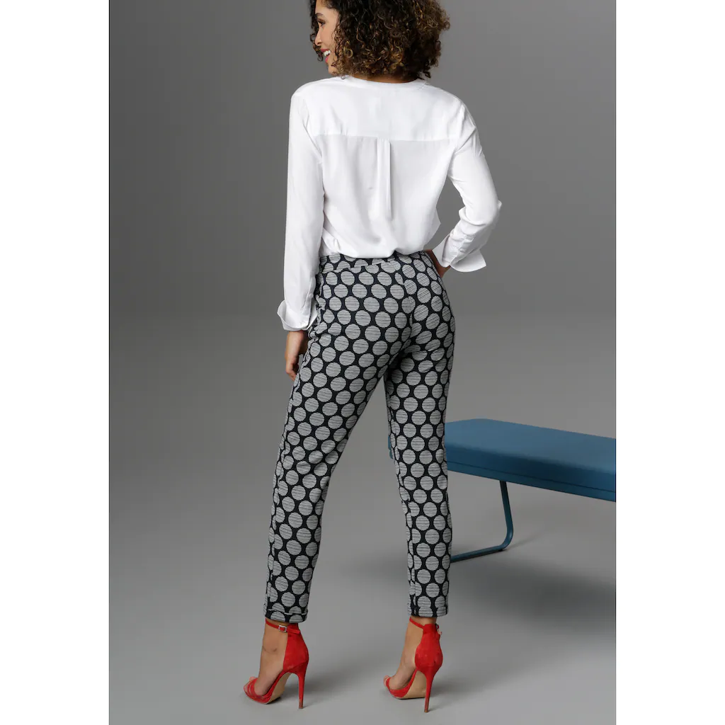 Aniston SELECTED Schlupfhose mit gestreiften Punkten Black Friday