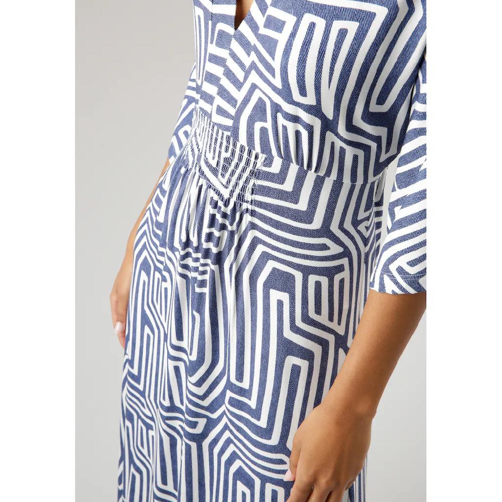 Aniston SELECTED Sommerkleid mit grafischem Druck in Jeansfarbe Riesige Ersparnisse