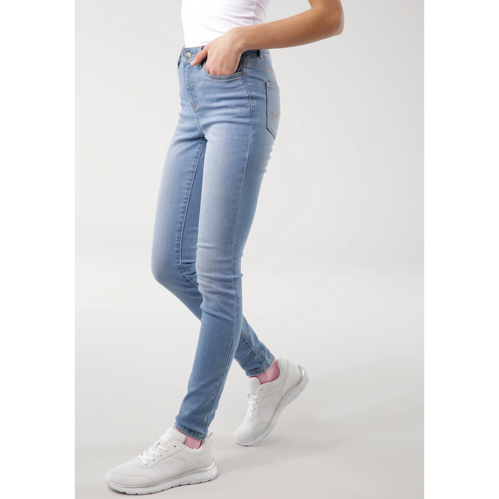 KangaROOS 5-Pocket-Jeans »SUPER SKINNY HIGH RISE« knöchellang mit Used-Optik hohe Leibhöhe Sonderangebot