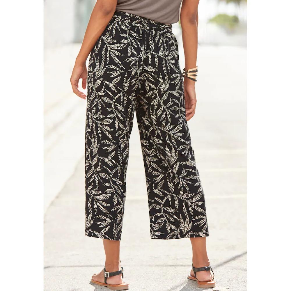 LASCANA Culotte (mit Bindegürtel) mit Blätterdruck luftige Sommerhose in 7/8-Länge Strandhose Osterangebot