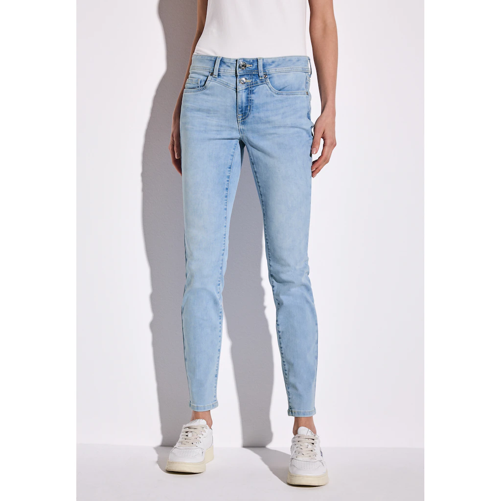 STREET ONE Slim-fit-Jeans aus Baumwolle mit Stretchanteil Saisonschlussverkauf